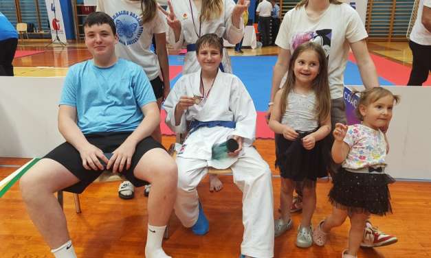 Osem medalj na 2.pokalni tekmi Slovenije za karate klub Kozjansko in Obsotelje