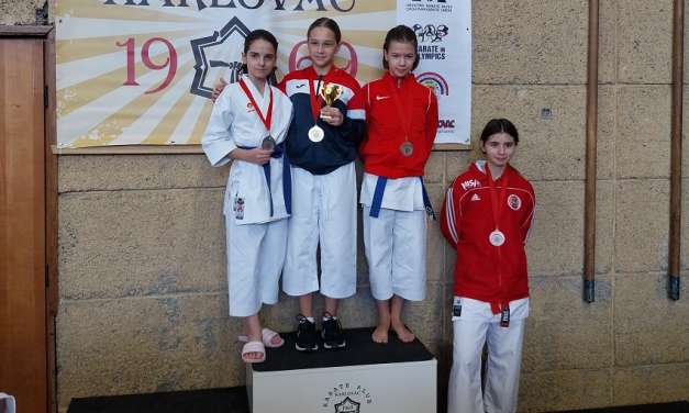 Maria Pohovski iz Karlovca z dvema medaljama.