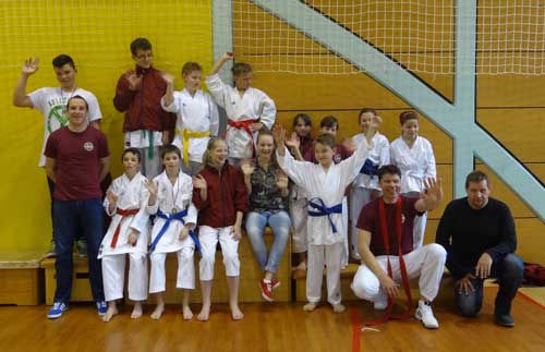 2.zlati, 4.srebrne in 5.bronastih na 4.kolu karate lige