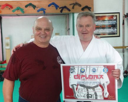 KARATEISTA-TRENERJA KK KOZJANSKO IN OBSOTELJE MIHA IN ZDRAVKO ROMIH OPRAVILA IZPIT ZA VIŠJI MOJSTRSKI PAS.