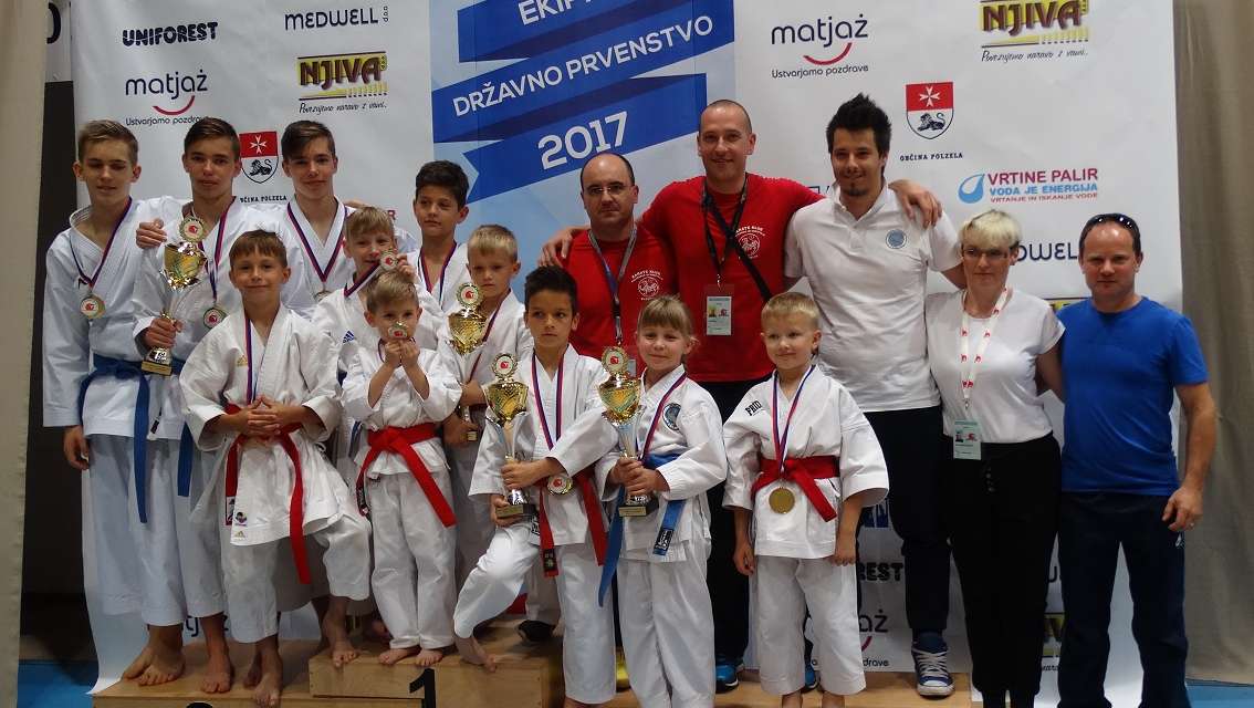 KARATE KLUB KOZJANSKO IN OBSOTELJE SKUPNO TRETJI NA EKIPNEM DRŽAVNEM PRVENSTVU 2017