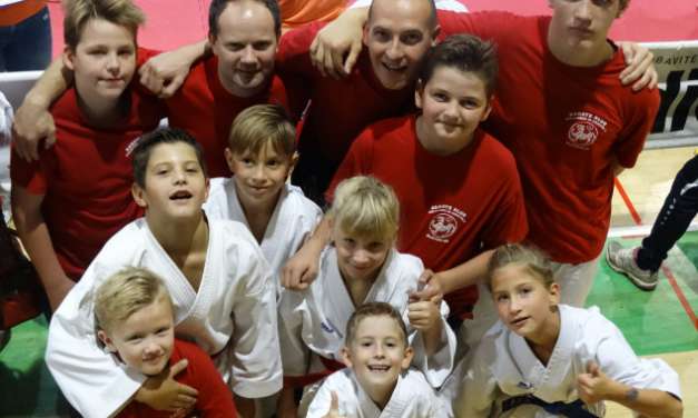 PONOVNO ODLIČEN USPEH VSEH TEKMOVALCEV KARATE KLUBA KOZJANSKO IN OBSOTELJE NA 2. POKALNI TEKMI.