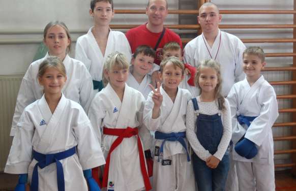 KARATEISTI KOZJANSKEGA IN OBSOTELJA SUVERENI TUDI NA 1. KOLU ŠOLSKE KARATE LIGE 2017/18