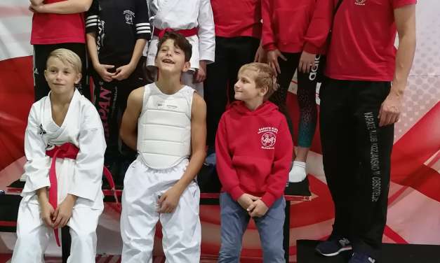 TRIJE KOMPLETI MEDALJ ZA KARATE KLUB KOZJANSKO IN OBSOTELJE