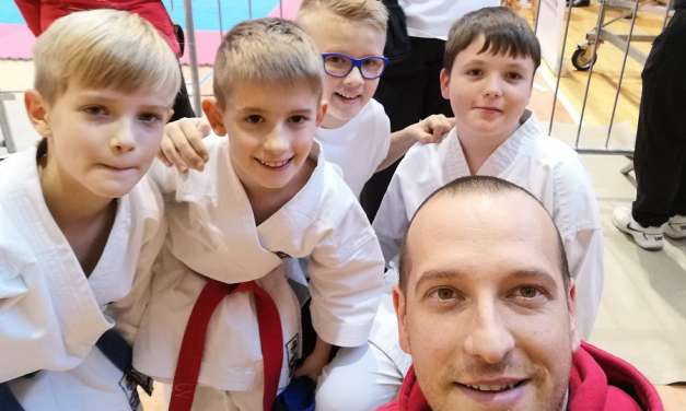 ZLATA IN SREBRNA MEDALJA NA TRBOVLJE OPEN 2019  ZA KARATEISTE KOZJANSKEGA IN OBSOTELJA