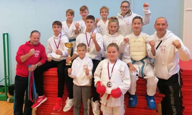 Luka Bele in Leon Sodin državna prvaka Slovenije v karateju v letu 2022, skupno osvojili kar 9 medalj